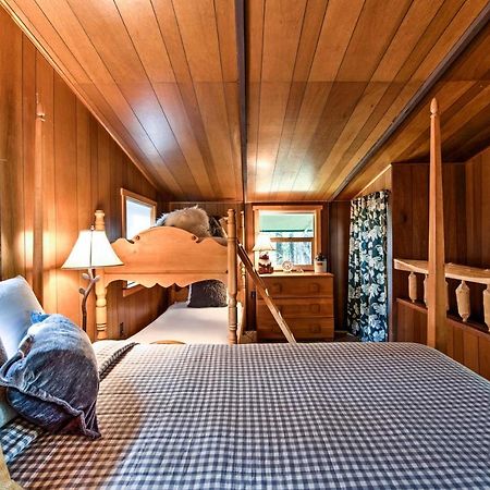 Serene Washington Escape With Deck And Mountain Views! แพ็ควูด ภายนอก รูปภาพ