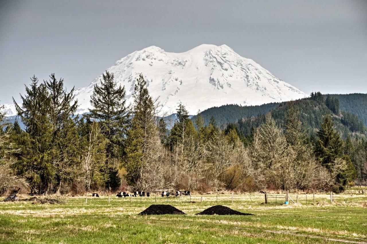 Serene Washington Escape With Deck And Mountain Views! แพ็ควูด ภายนอก รูปภาพ